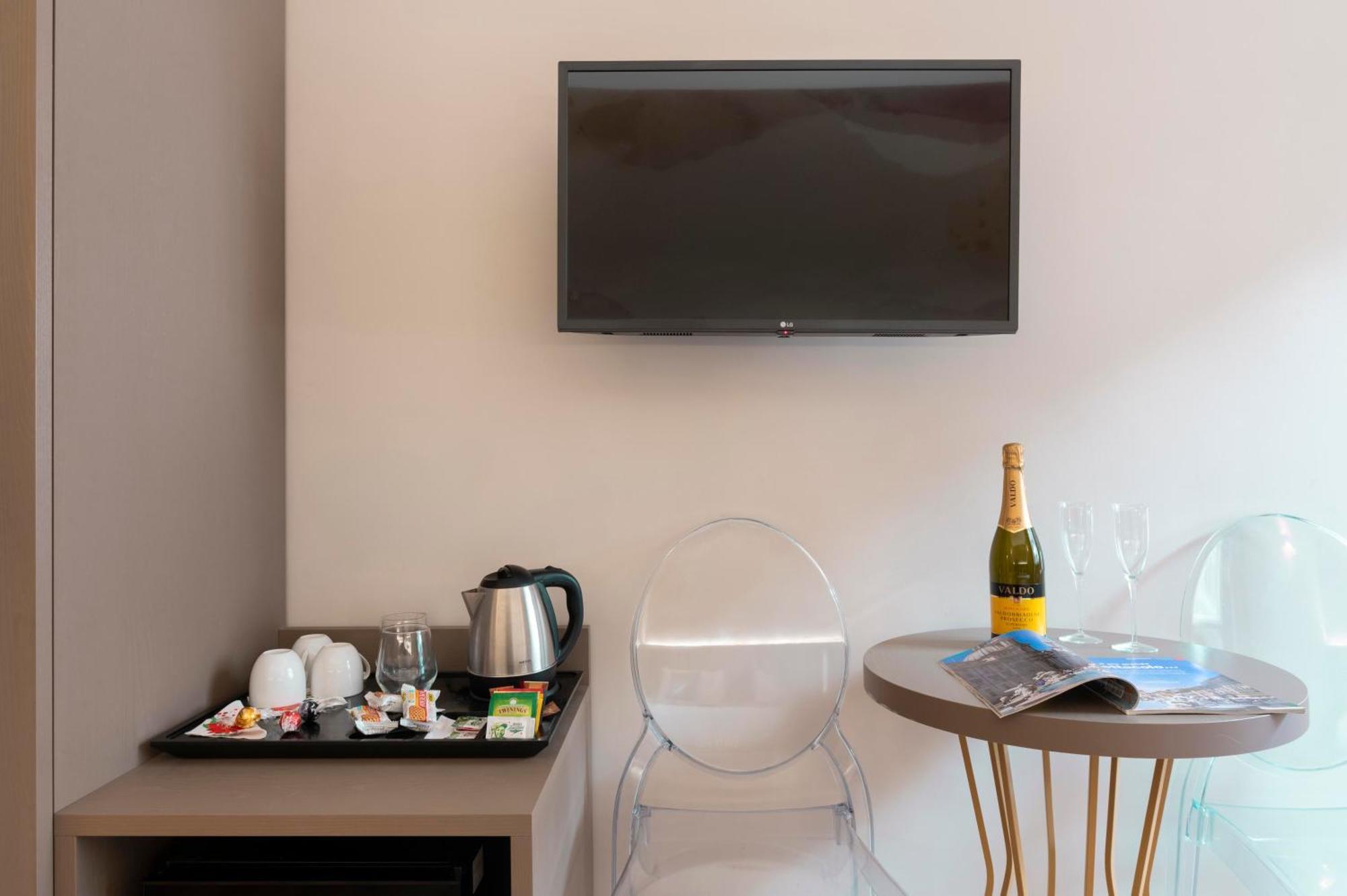 Hotel Magic Рим Екстер'єр фото